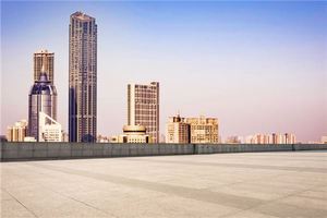 一方通行の道ではどちら側を選ぶべきか