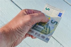 お金を拾うことは良いことの前兆ですか？お金を拾うことは良いことの前兆ですか？